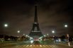 4 апреля. На Эйфелевой башне в Париже была отключена иллюминация в память о погибших в результате взрыва в метрополитене Санкт-Петербурга.