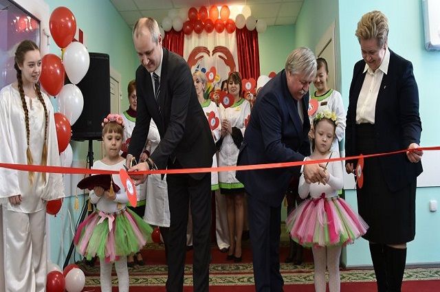 В Новом Уренгое торжественно открылся детский центр здоровья.