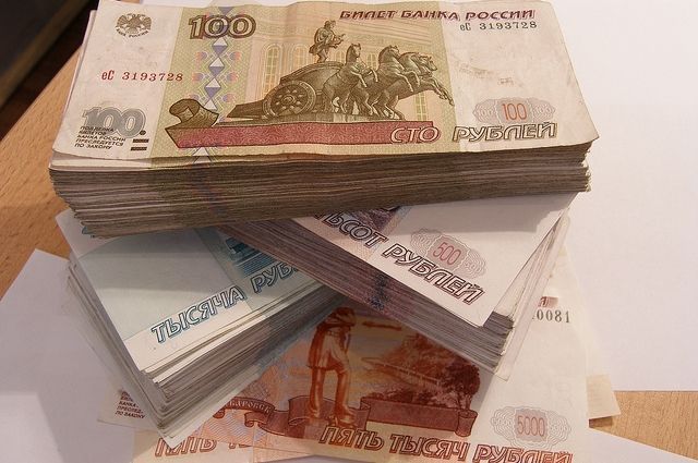 Директор ООО в Тюмени задолжал работникам более одного миллиона рублей