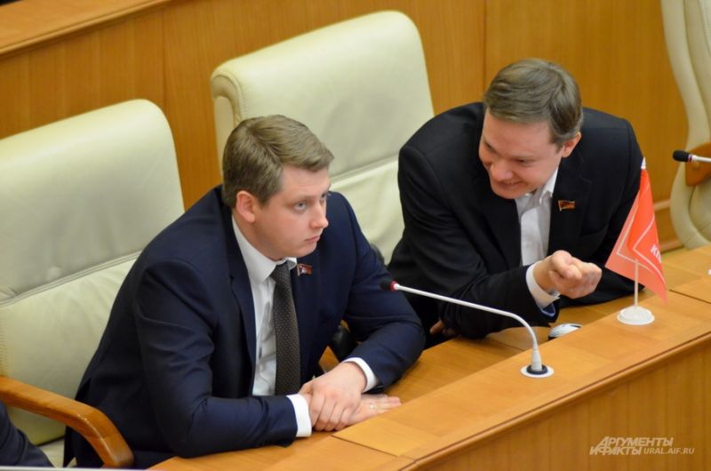 Лидер КПРФ Александр Ивачёв (слева) и его соратник Александр Ладыгин.