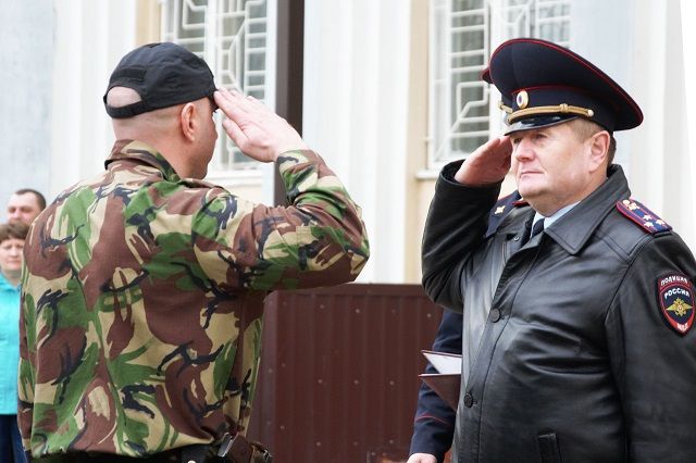 Начальник управления Росгвардии по Пензенской области полковник Игорь Белов поблагодарил каждого бойца за достойную службу.