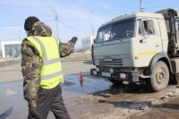 За нарушение для юрлиц предполагается штраф до 500 тысяч рублей, а сами водители могут быть лишены прав на срок до полугода.