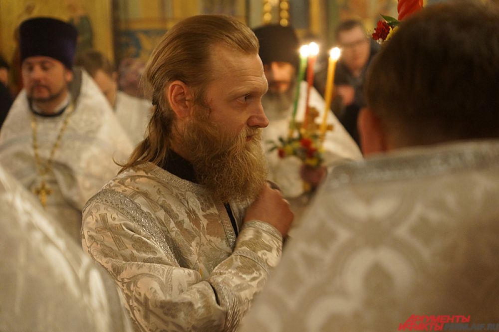 С апостольских времен праздник христианской Пасхи продолжается семь дней, или восемь, если считать все дни непрерывного празднования Пасхи до Фомина понедельника.