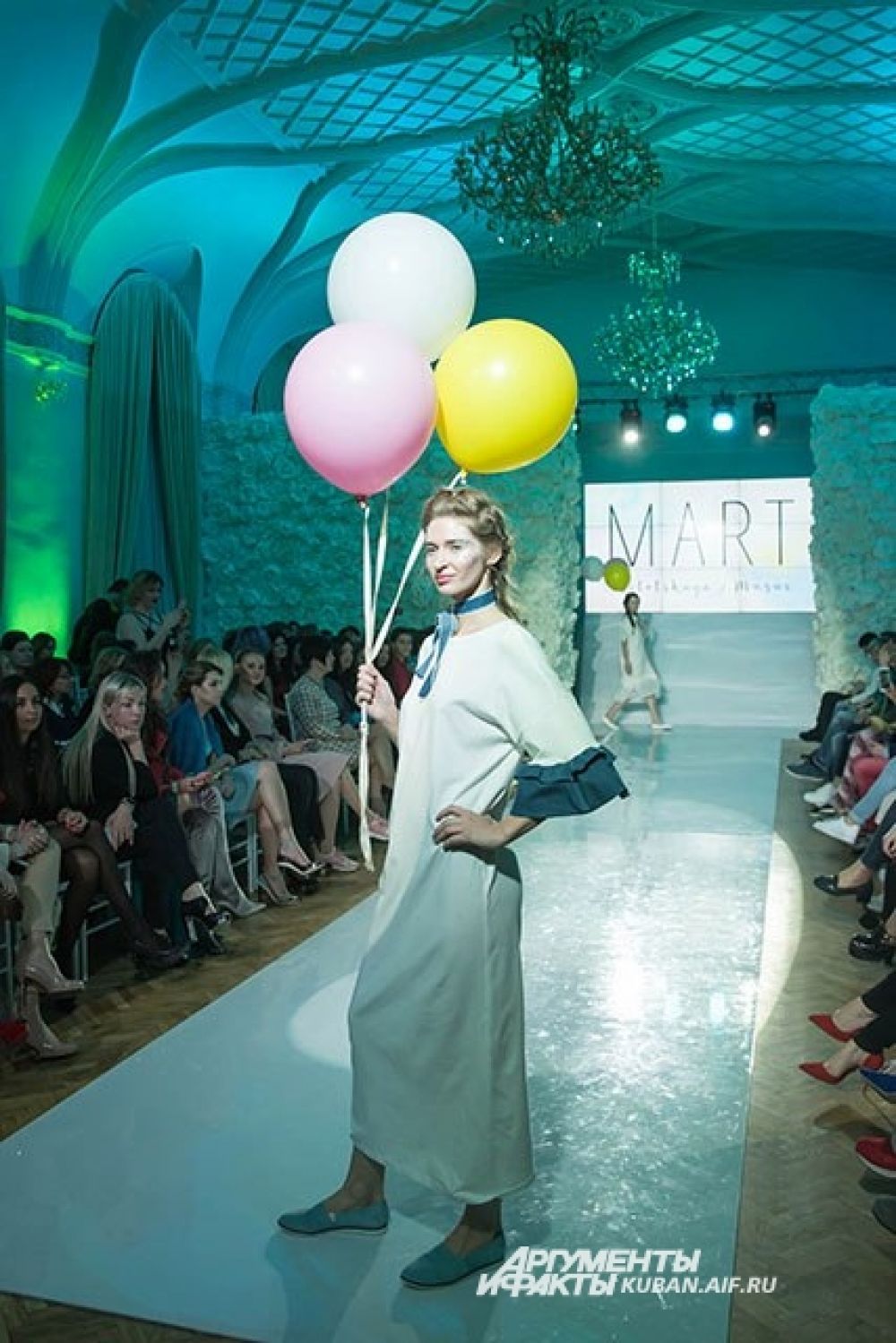 Коллекция озаглавлена Mart, и настроение получилось не осенним, а весенним.