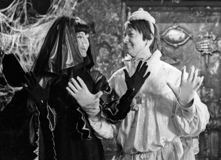Джейн Фонда в роли Ночи и Георгий Вицин на съемках фильма «Синяя птица». 1975 год.
