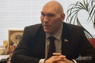 Николай Валуев.