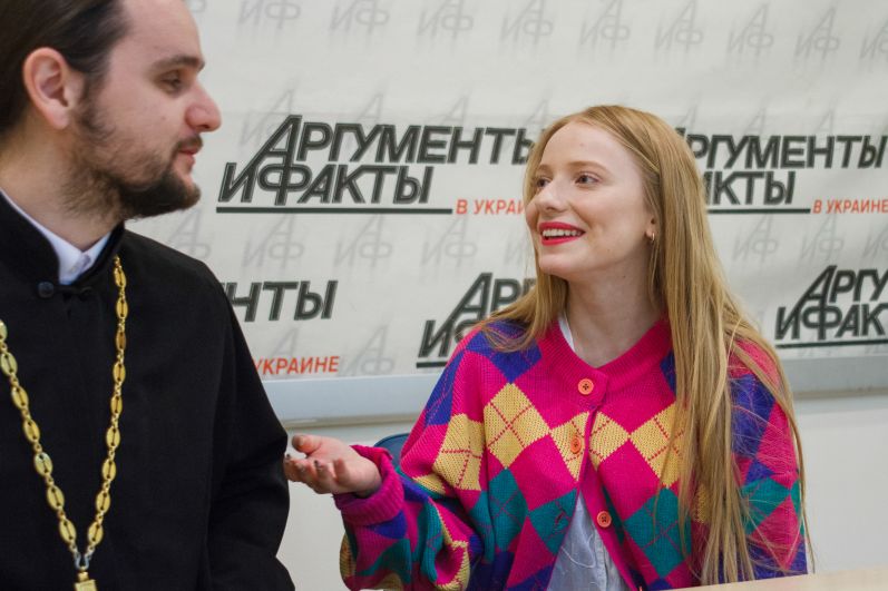 Отец Александр и Ингрет Костенко