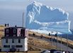 17 апреля. В небольшую канадскую деревню Ферриленд на острове Ньюфаундленд приплыл гигантский айсберг.