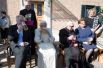 17 апреля. Папа на покое Бенедикт XVI отпраздновал 90-летний юбилей. День рождения он отметил кружкой пива в компании близких.