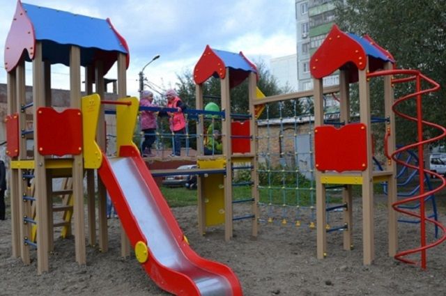 Новая детская площадка появится во дворе восстановленного дома в Уссурийске  | ОБЩЕСТВО | АиФ Владивосток