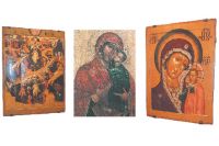 Эти шедевры древнерусского искусства - из экспозиции художественного музея, кроме иконы Толгской Богоматери (в центре), которая переехала в Толгский монастырь.