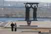 Монумент «Тыл – фронту» является символом Магнитогорска. Он считается первой частью триптиха, состоящего также из монументов «Родина-мать» на Мамаевом кургане в Волгограде и «Воин-освободитель» в берлинском Трептов-парке.