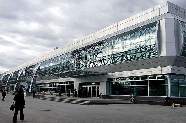 В аэропорт «Толмачёво» омские рейсы пребывают за час. 