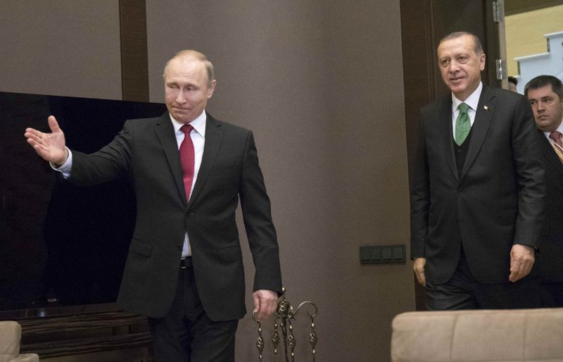Президент РФ Владимир Путин и президент Турции Реджеп Тайип Эрдоган во время встречи.