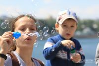 День мыльных пузырей в Иркутске.