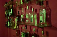 В Муравленко продавцу за продажу алкоголя подросткам придется заплатить 50 тысяч рублей.