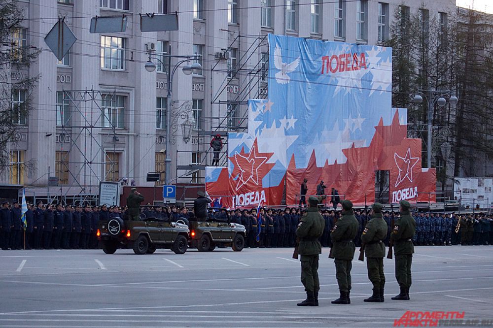 Следующая репетиция парада пройдёт 7 мая. Торжества же начнутся 9 мая в 10:00 на Октябрьской площади.