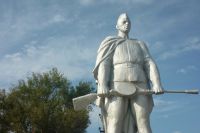 Памятник всем защитникам поселка Красноармейский, среди которых были и наши земляки.