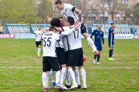 Игроки ФК «Тосно» во время матча против «Нефтехимика».