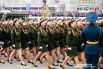 В параде впервые принимали участие военные расчеты девушек-военнослужащих