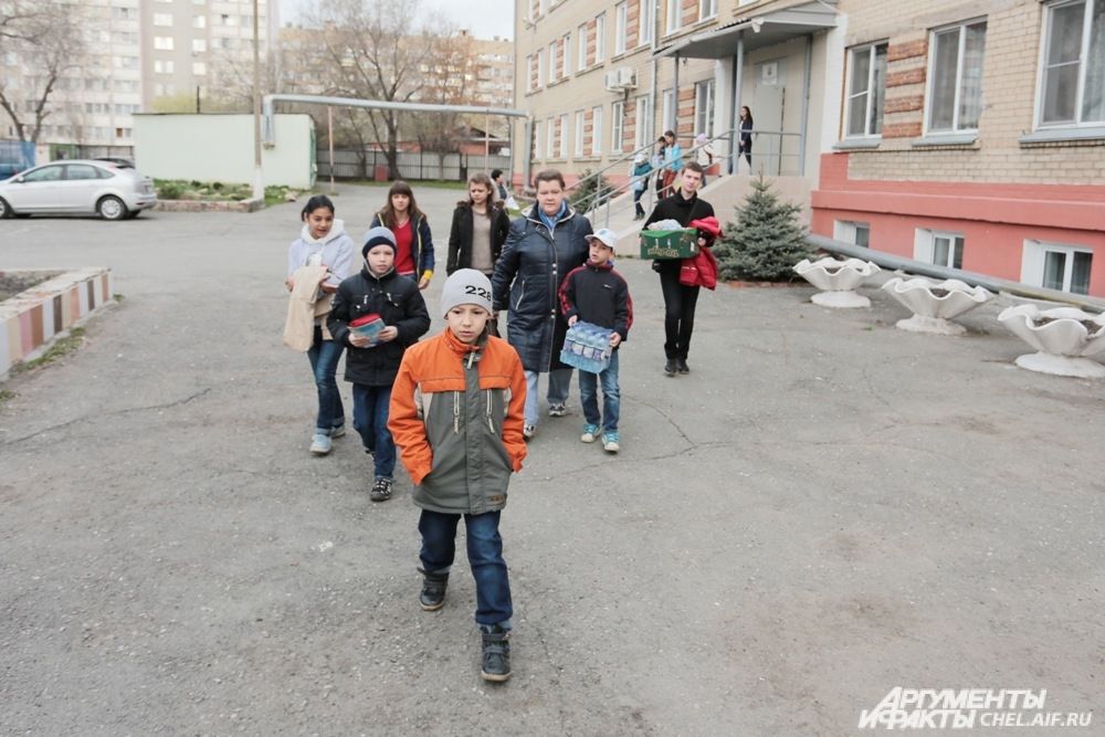 Поездка состоялась 5 мая. В семь часов утра ребята были готовы к долгой, но увлекательной поездке.
