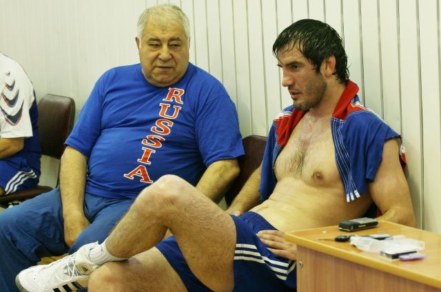 С Буйвасаром Сайтиевым - трехкратным чемпионом Олимпийских игр.