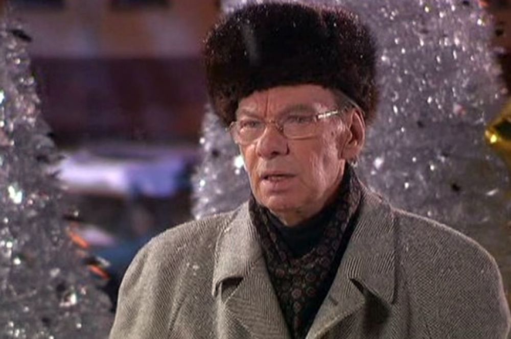 «Карнавальная ночь 2, или 50 лет спустя». 2006 год. Камео