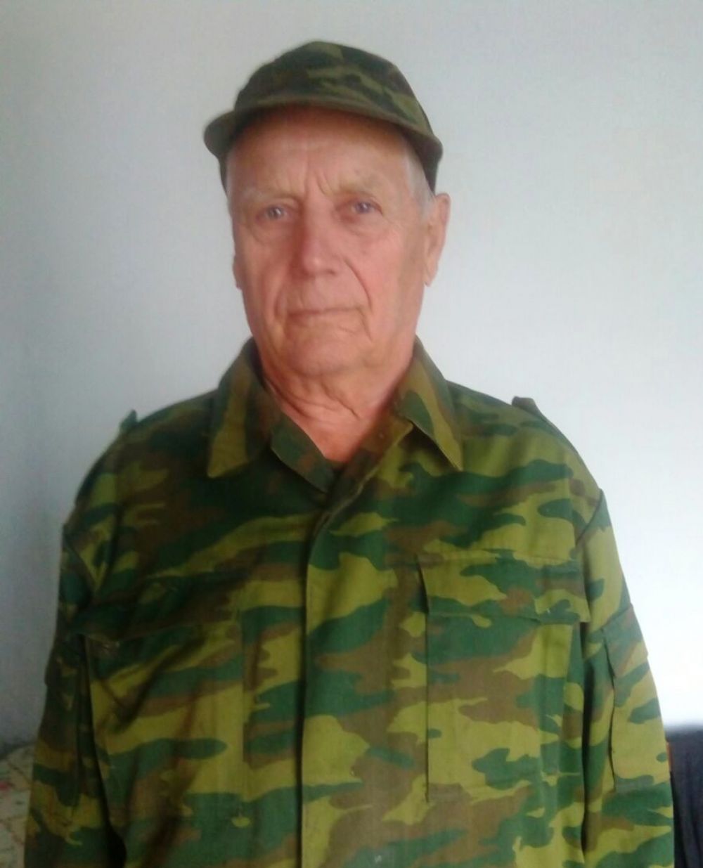 Болобанов Анатолий Федорович – командир ДНД (добровольной народной дружины) отделения (пограничной заставы) в с. Веселоярск (Рубцовский район) Пограничного управления ФСБ России по Алтайскому краю.