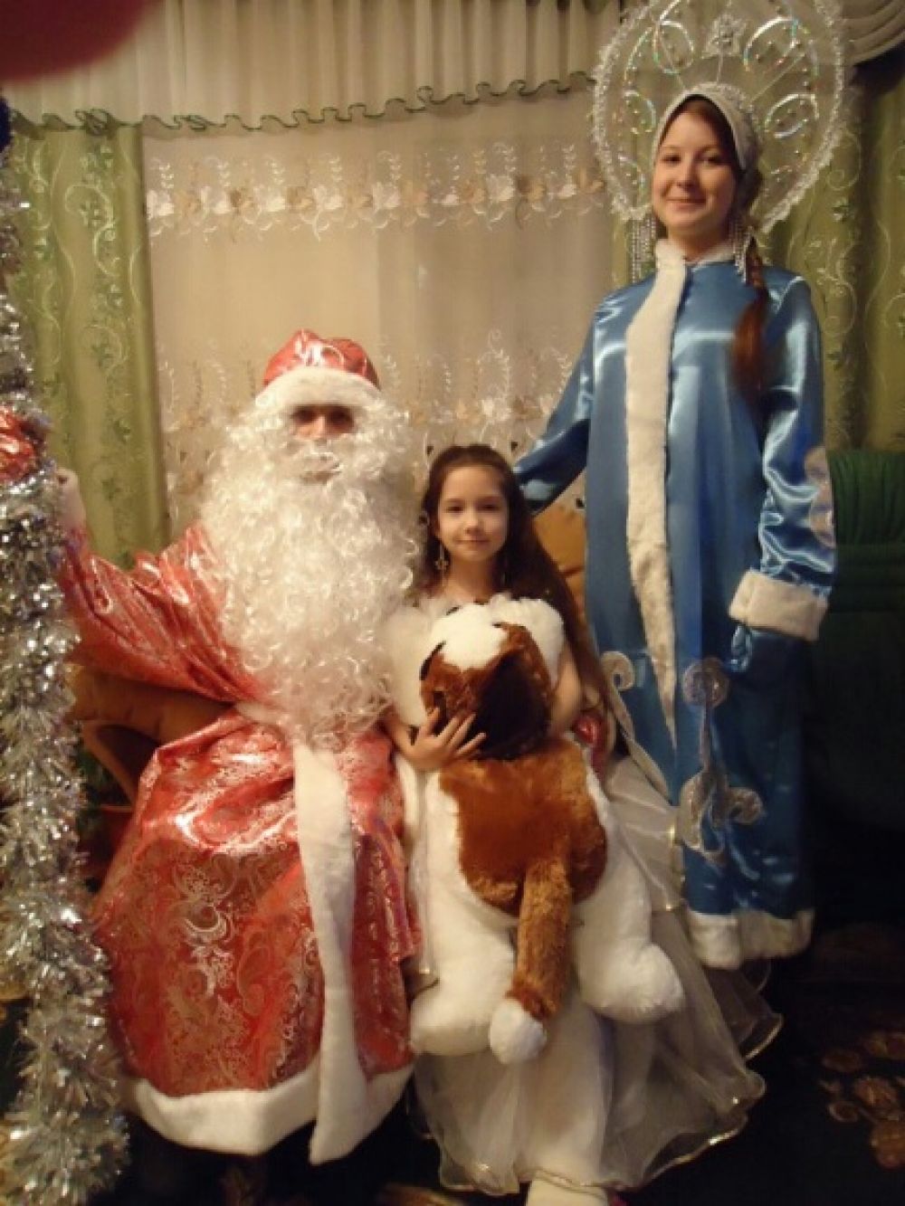 Родионова Арина, 10лет, любимая игрушка, подаренная на Новый год Дедом Морозом, - собака-сенбернар по кличке «Джек».