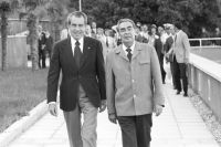  Ричард Никсон и Леонид Брежнев после прогулки на катере по Черному морю.
