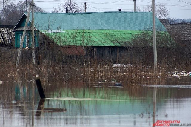 27 придомовых территорий в Пермском крае остаются подтоплены паводковыми водами. 