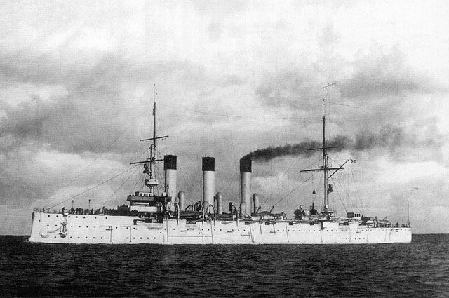 Крейсер «Аврора» на испытаниях 14 июня 1903 года.