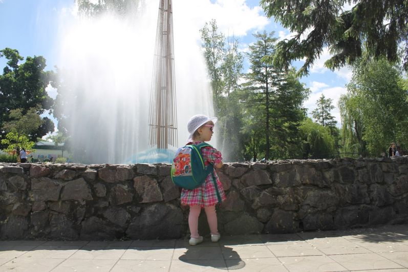 Воронеж встречает лето теплой солнечной погодой, за окном +21 градус тепла.