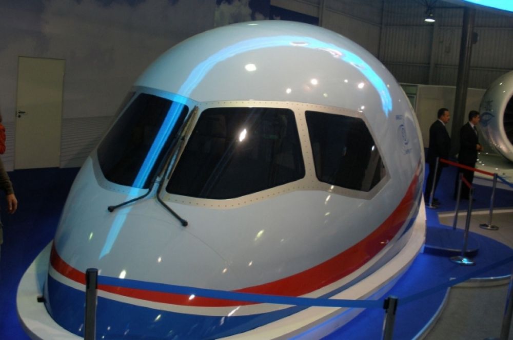 Кабина пилотов самолета МС-21.