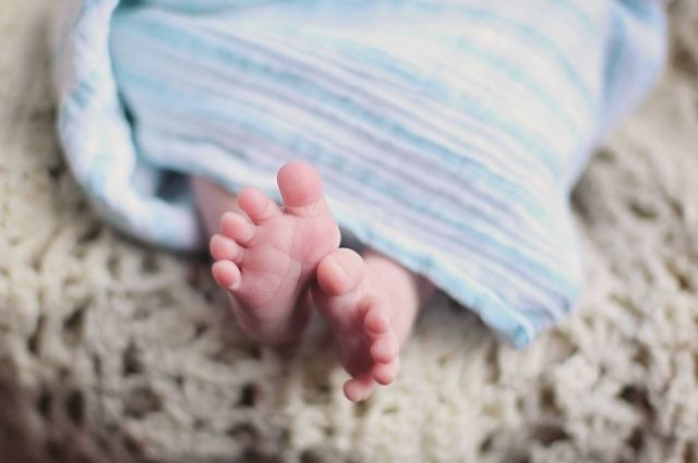 Мальчик родился в октябре 2014 года в Новокузнецке.