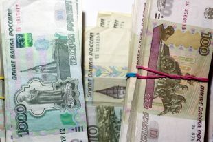 С августа по октябрь 2016 года женщина регулярно утаивала от работодателя часть полученных от клиентов денег