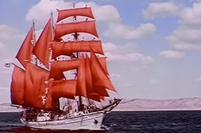 В 1961 году «Альфа» и экипаж моряков из ростовской мореходки оказались на съёмках у берегов Крыма.