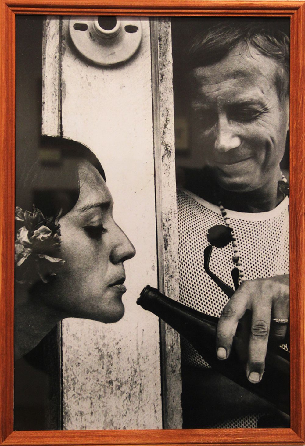 Автопортет поэта с колумбийской фотомоделью Дорой Франко