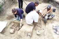 Находка могильника стала буквально подарком для археологов.