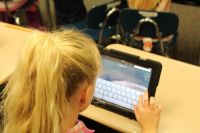 Безопасность школьников в Интернете контролирует тюменский «Киберпатруль»