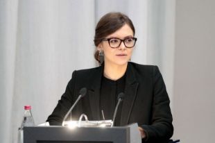 Анастасия Деева участвует в благотворительном аукционе