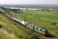 В поселке Винзили Тюменской области женщина попала под грузовой поезд