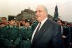 18 декабря 1989 года. Канцлер Германии Гельмут Коль во время визита в Дрезден.