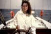 Первым голливудским проектом актрисы была роль в триллере «Мёртвый штиль» (1989), где она сыграла жену морского офицера Рэй Инграм. Несмотря на австралийский актёрский состав и съёмочную группу, картина имела успех во всём мире и получила лестные отзывы от критиков. 