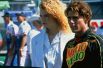 После успеха «Мёртвого штиля» Николь Кидман совершила дебют в американском кино. Она была приглашена в Голливуд, где получила роль в фильме «Дни грома» (1990). Ей досталась роль молодой девушки-врача Клэр Левицки, влюбившейся в автогонщинка NASCAR в исполнении Тома Круза. Картина стала одной из самых кассовых лент того года.