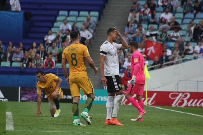 Сборная Австралии отыгрывала гол за голом, не хватило чуть-чуть везения.