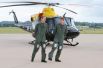 18 июня 2009 года. Принцы Уильям и Гарри обучаются управлению вертолетом.