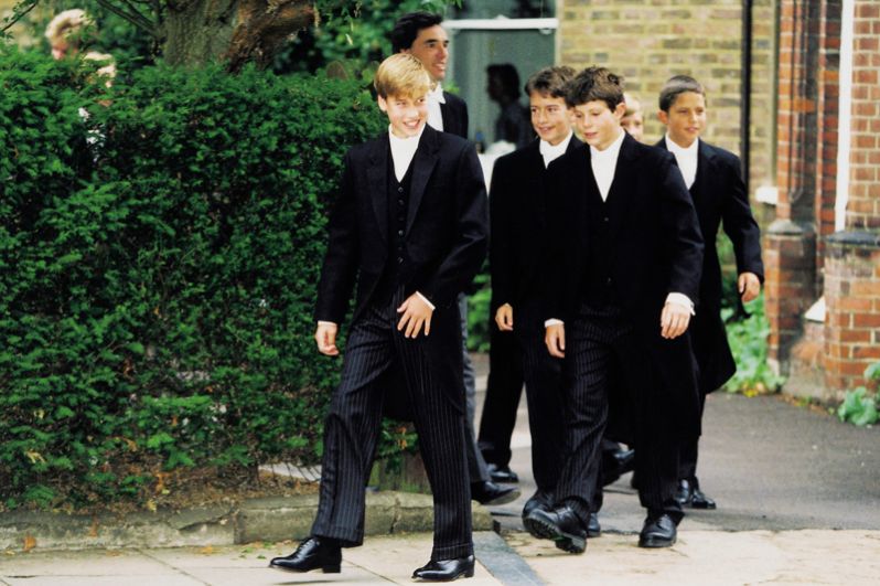 5 сентября 1995 года. Первый день принца Уильяма в Итоне — престижной школе для мальчиков.