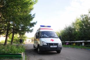 В Гае 15-летний юноша повредил спину, упав с крыши автосервиса