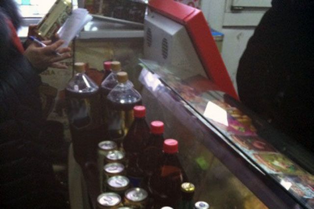 Продавщицу в Тюмени отправили под суд - она вновь продала подросткам пиво